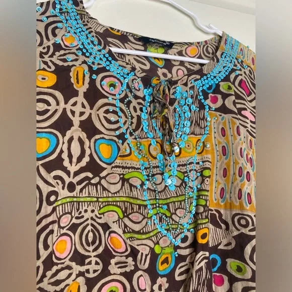 Vibrant pattern sequin top - Picture 5 of 5